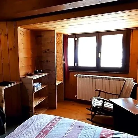 Il Maiolandro Oda ve Kahvaltı Noasca